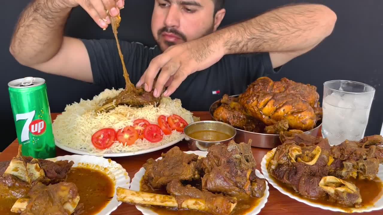 ASMR EATING SPICY WHOLE CHICKEN CURRY+SPICY MUTTON CURRY+WHITE RICE+GREEN CHILLI || MUKBANG-4