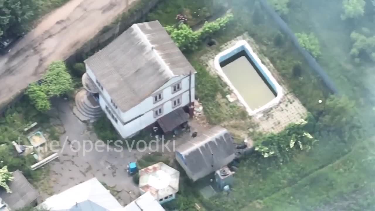 Ukraine War - TOS-1A works for the Ukrainian military in the city of Old Maltov