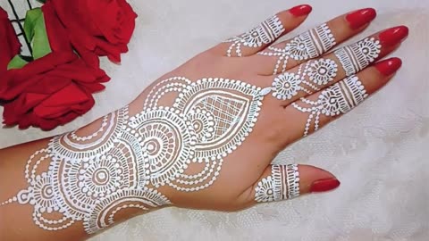 Gorgeous bridal heena tutorial_Full hand white heena design for modern women!