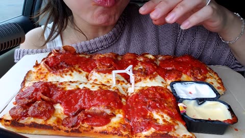 ASMR EATING Pizza Hut DETROIT STYLE DOUBLE CHEESY PEPPERONI PIZZA Eating sounds CAR Mukbang TWILIGHT