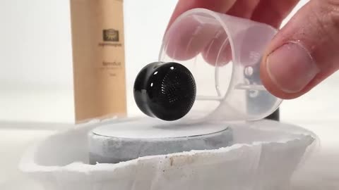 Experiment at -196°C, Ferrofluid in Quantum Levitation _ Magnetic Games
