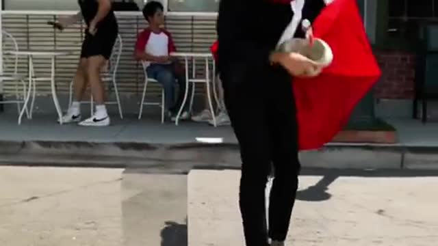 Street Performer Defiefs the Laws of science in this Amazing Performance