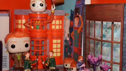 I Built A Weasleys' Wizard Wheezes Cabinet! #weasley #harrypotter #wizardingworld #universalstudios