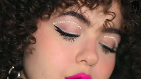 Fashion Look Tutorial Makeup for Photography