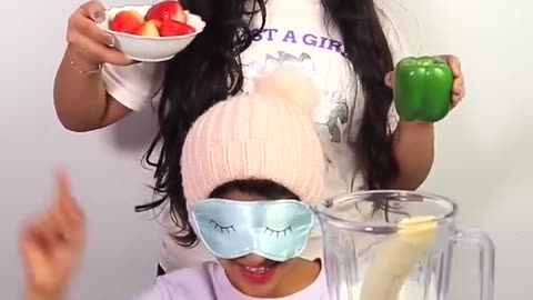 تحدي يمين أو يسار مع شفا Left or Right challenge Cooking best cocktail 🥰 #shortsvideo