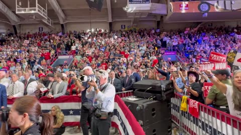 JUST IN: Donald Trump SHOCKS Pennsylvania, returns to PACKED HOUSE