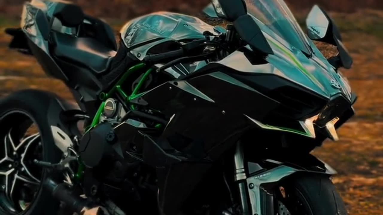 My life #ninjah2 #ninjah2r #ninja #h2 #kawasaki #motorcycle #moto #bike #bikelife #kawasakih2 #mirro