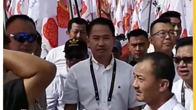 Rusuhan meletus di Tenom, FRU dikerahkan