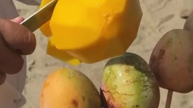 Fresh mangoes on the beach in #mexico #mango