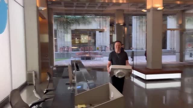 Elon Musk Fires 85% of Twitter's Employees Including Top Executives