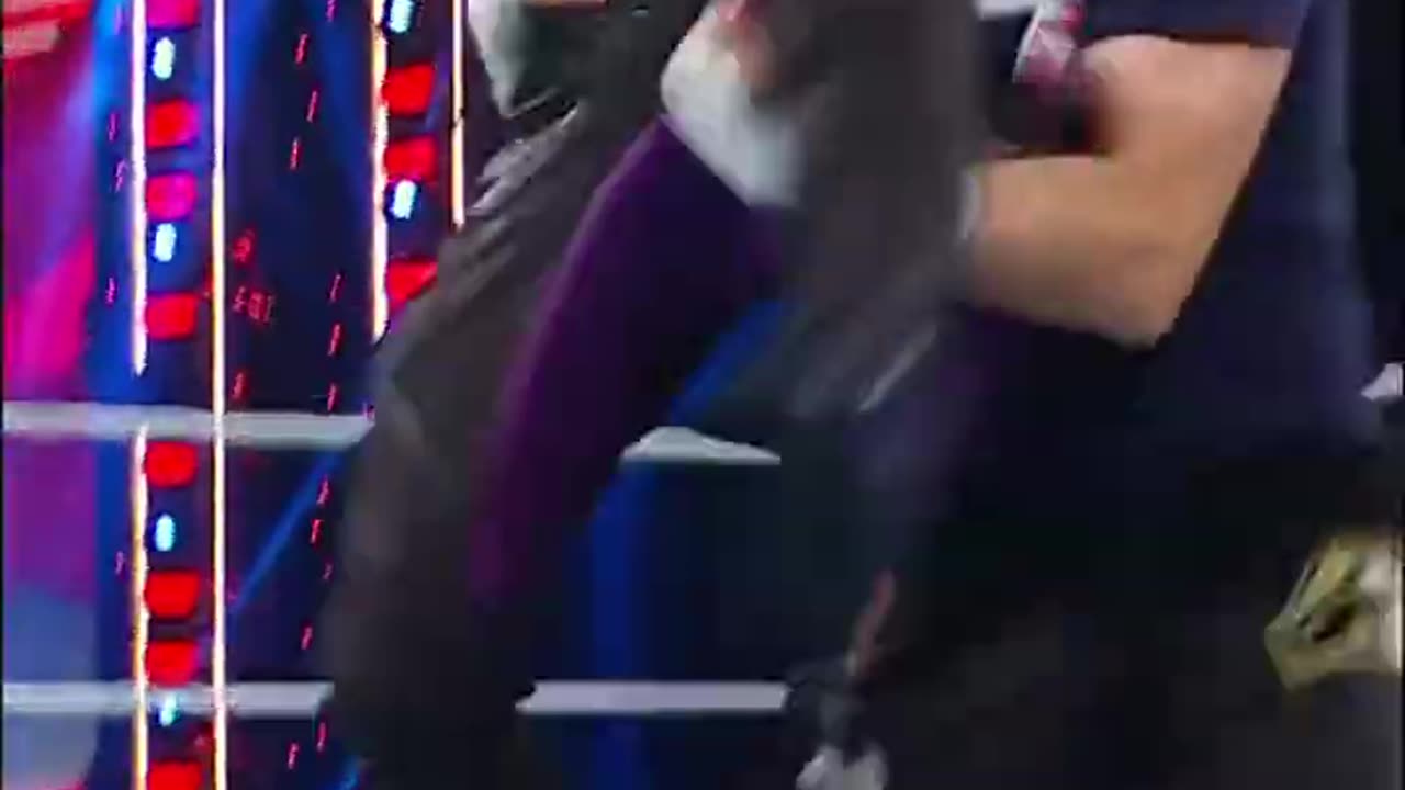 Which current Superstar has the coolest powerbomb 🤔