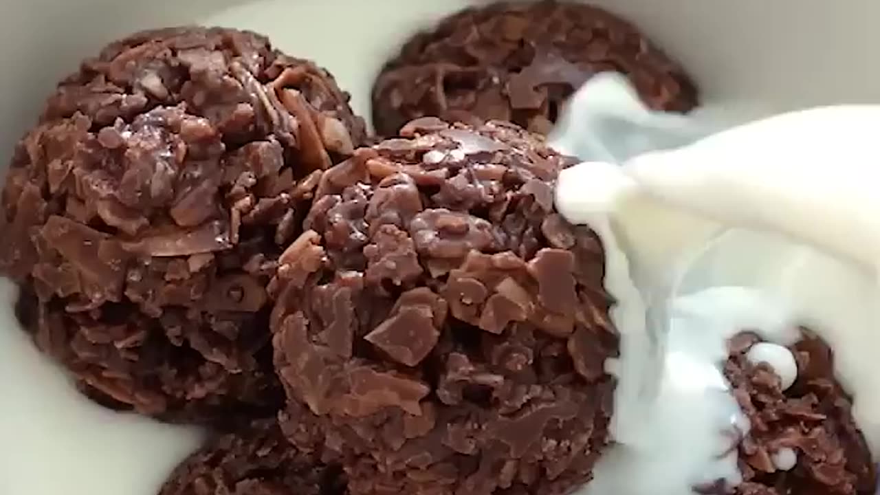 Homemade chocolate cereal