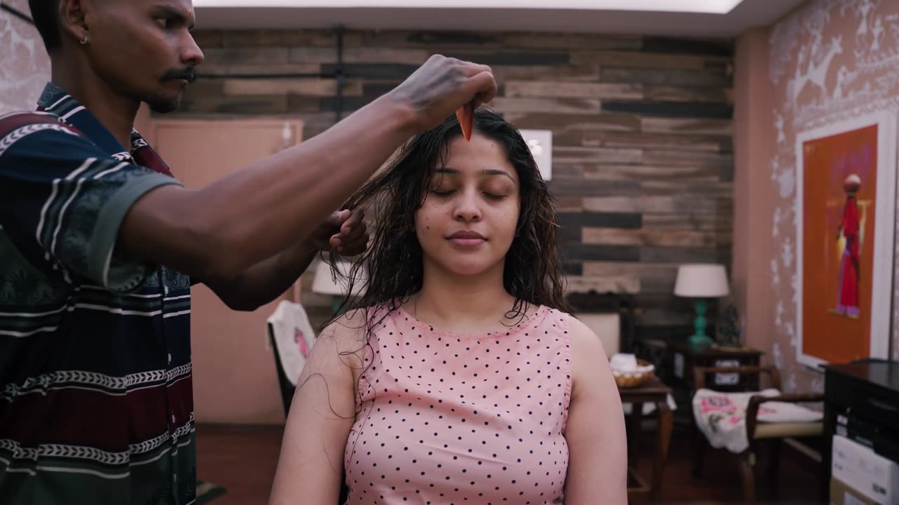 Relaxing Shampoo Hair Wash Indian Massage