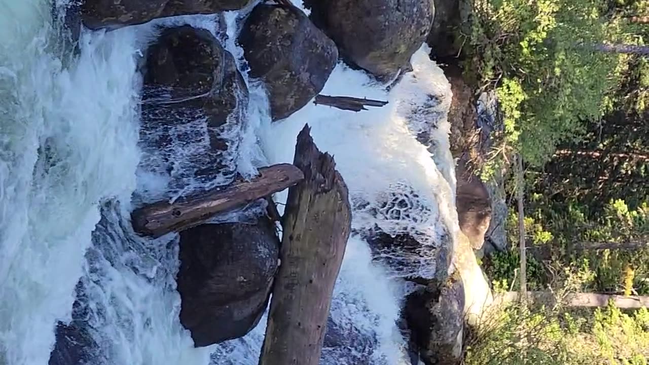 Relaxing rocky mountains park