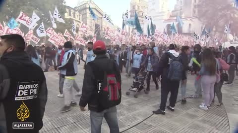 Argentine president urges unity as anti-government protests build