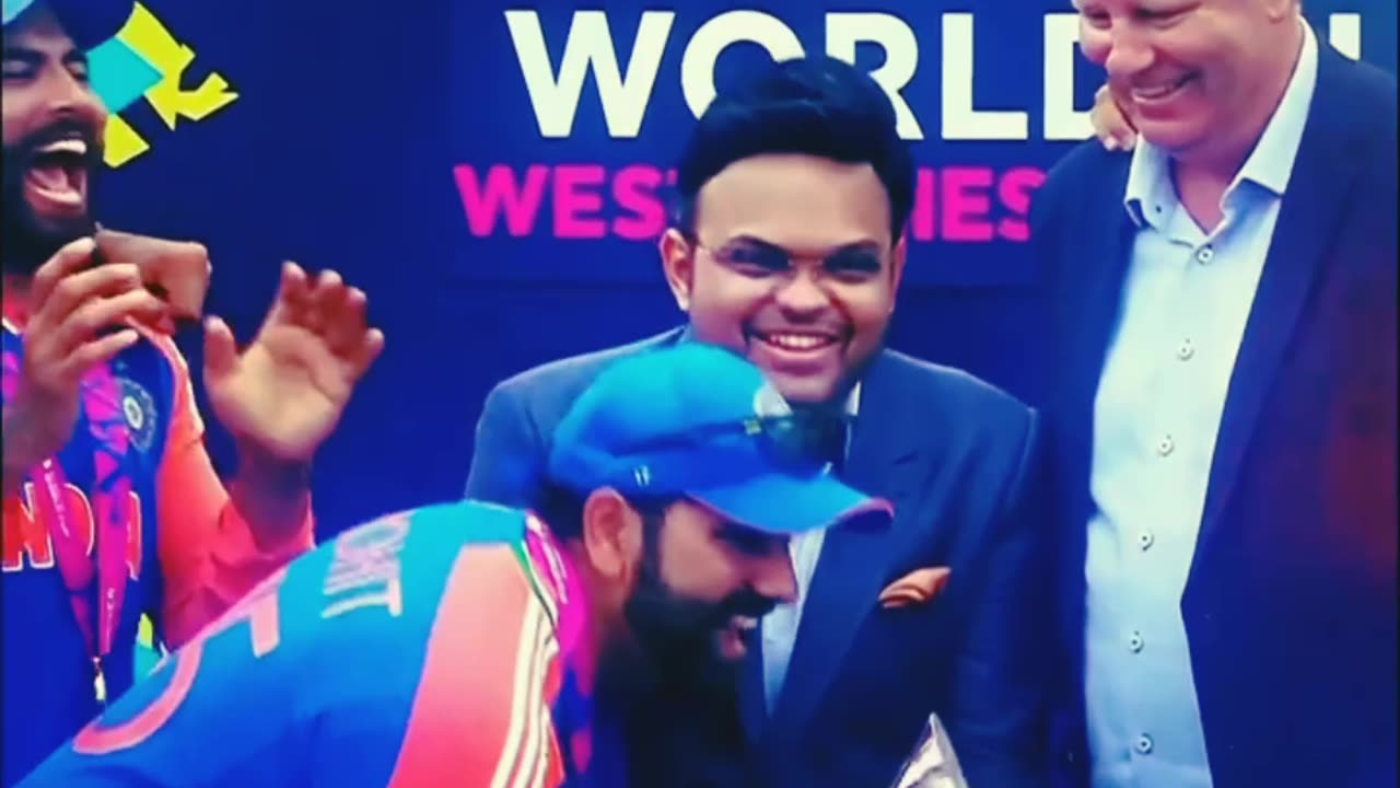 Virat Kohli fans like share and follow #viratkohli #viral #cricket