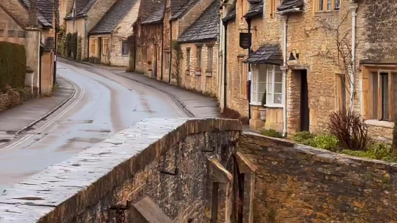 Welcome to rural in Cotswolds village in England 🙌🏼