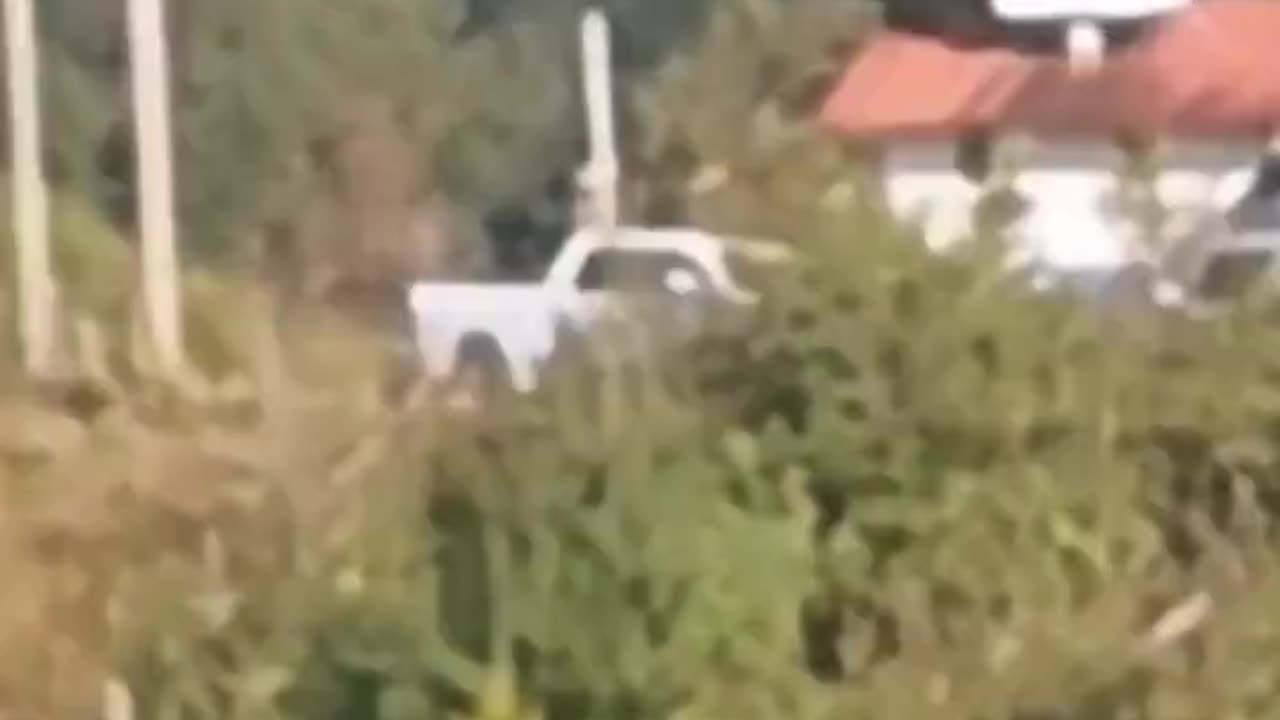 🇲🇽 Images of an attack by armed cartel fighters on private homes 2023-2-22