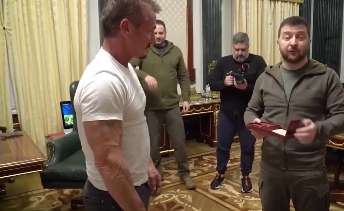 Sean Penn Announces Academy Award To Best Actor Zelensky