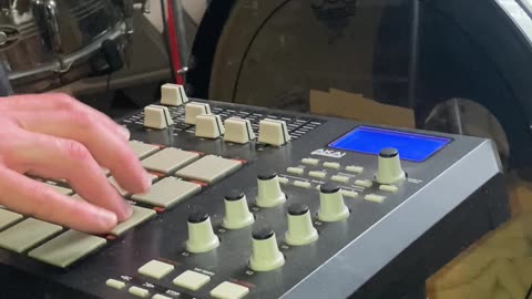 Finger Drumming and Bass line