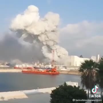 Beirut Explosion Angle #3 Aug 4, 2020