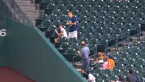 25 Best and Funniest Moments of Fans in Sports
