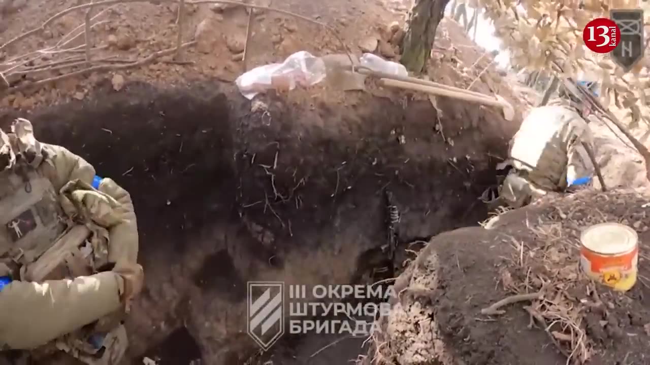 Assault footage of Ukrainian fighters disembarking from armored vehicles and coming under fire