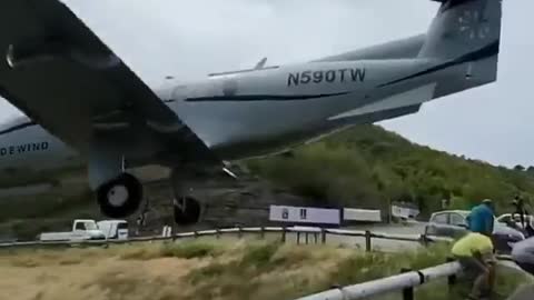 Dangenrous close landing