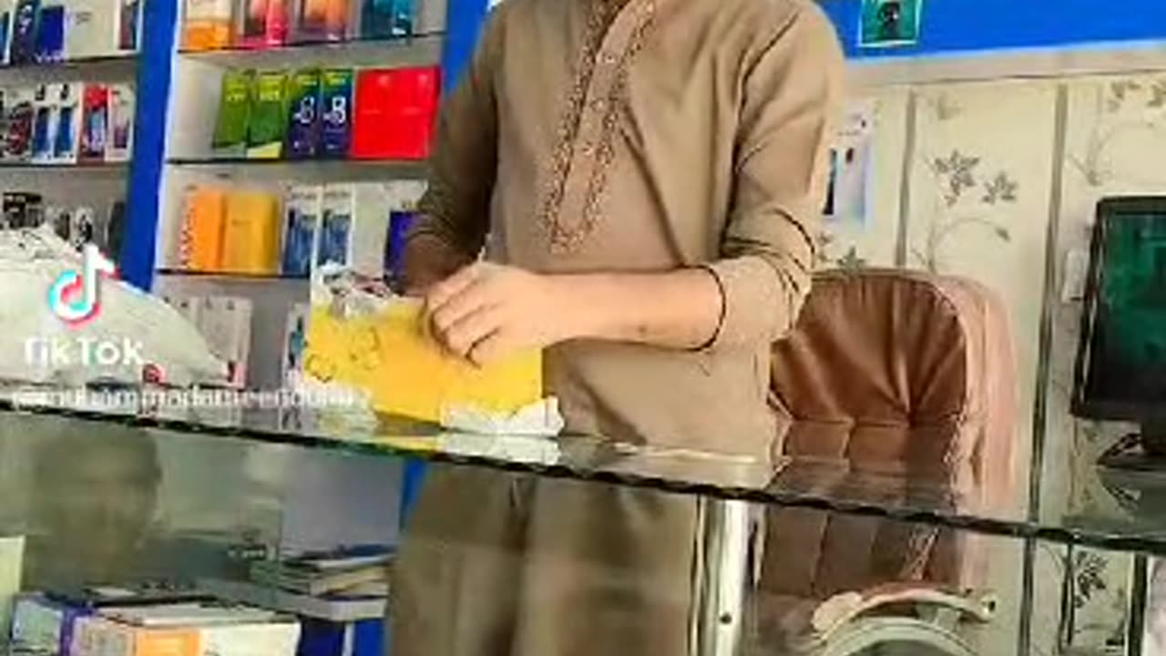 پرانے کسٹمر نے سارا کچھ بتا دیا #review #classic mobile