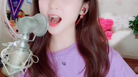 美女热舞