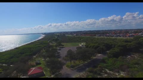 AUSTRALIAN BEACH SCENE