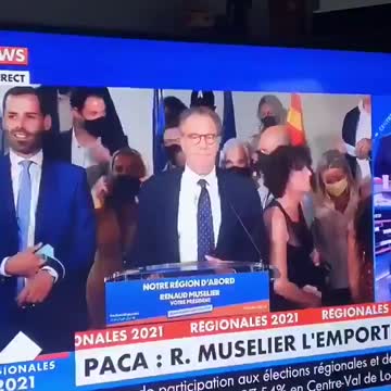 الكمامة فقط أمام الكامرا - فيديو مضحك