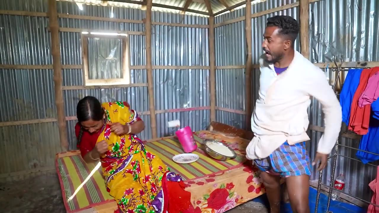 Must watch new comedy video full enjoy see this video without voice over