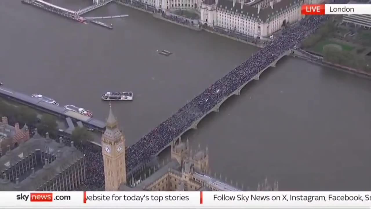 MASSIVE demonstration in support of Palestine in London, United Kingdom