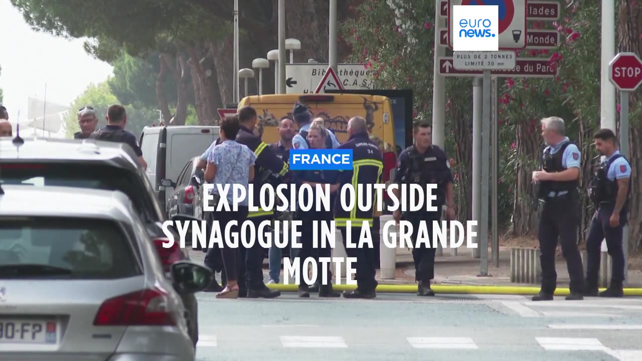 French police officer injured in synagogue arson attack