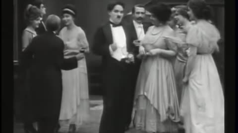 Charlie Chaplin: The Adventurer (1917)