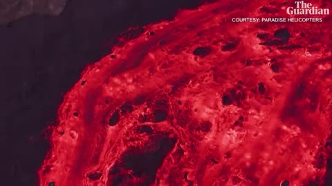 Hawaii volcano_ aerial footage shows Mauna Loa spewing lava