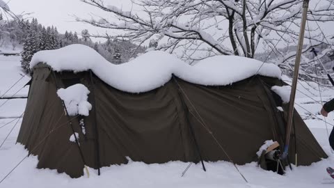 Heavy Snowfall Solo Camping