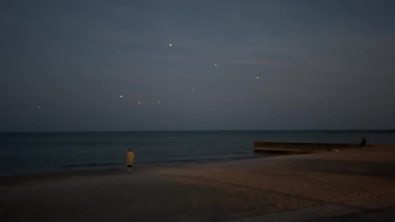 UAP Sighting Recorded Over Lake Michigan, Chicago