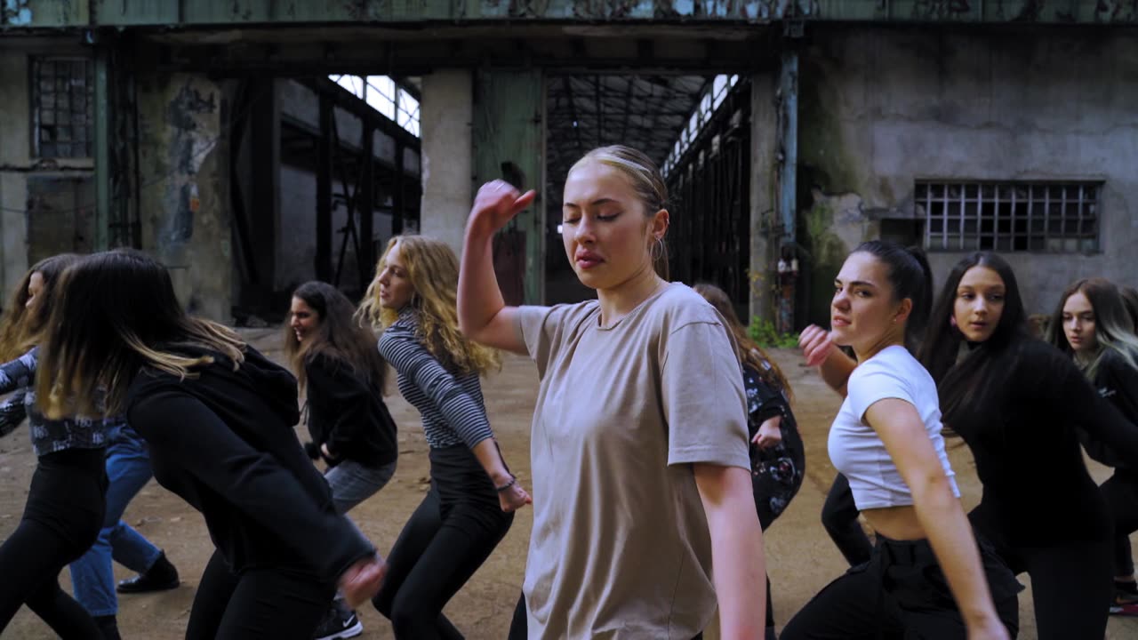 Maciej Dowbor nowym prowadzącym „You Can Dance - Po prostu tańcz!” Startują castingi!