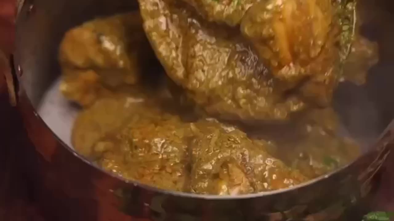 Lahori hariyali chicken