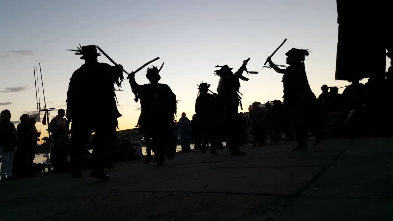 Beltane Borders Morris's Firedance at Teignmouth Folk Festival - Fri 17 June 2016