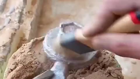 METAL MAKING WITH SAND