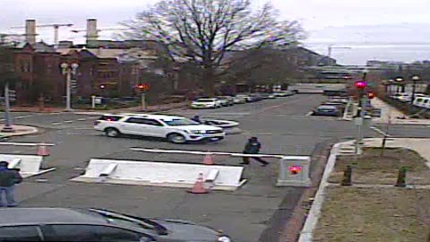 0753QSE00SCap-DSE_2021-01-06_15h00min01s410ms.mp4