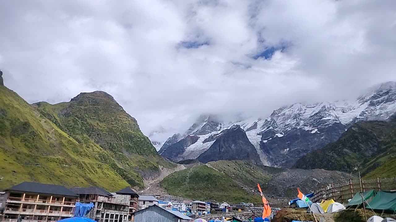 Himalayan Mountain Views (Kedarnath Dham)