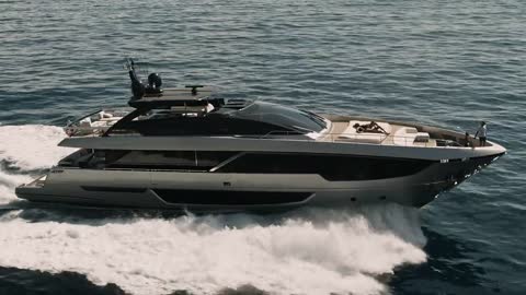 Riva 102' Corsaro Super