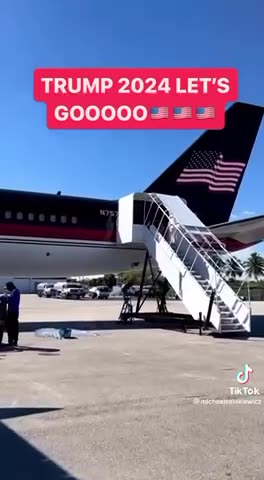 #ComfyAF & #GangstaAF 👑 President Trump |