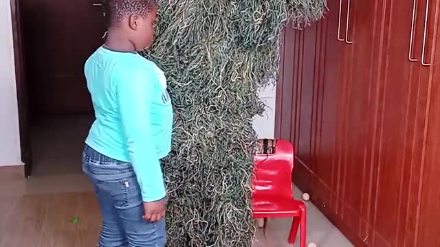 FUNNY VIDEO GHILLIE SUIT TROUBLEMAKER BUSHMAN PRANK try not to laugh Family The Honest Comedy