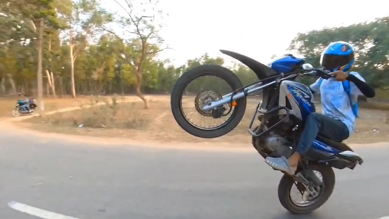 Wheelie 🚀⚡ public reaction 😯