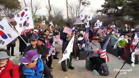 230509... 2018.3.27.. 8.미군 평택부대 미군환영 집회 마지막 애국가 열창 하시는 애국 어르신Victory Son's broadcast행진.